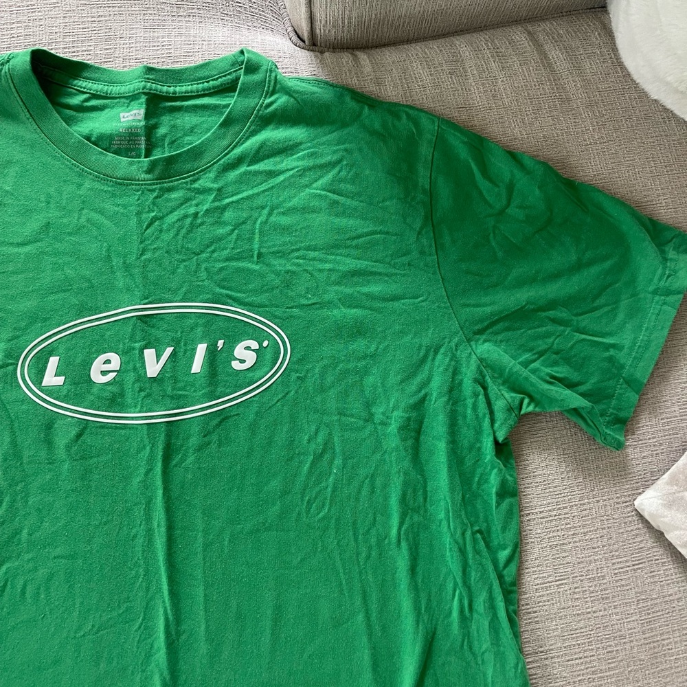 Levi's Men's Green Logo T-Shirt
